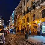 площа ринок! Apartment *